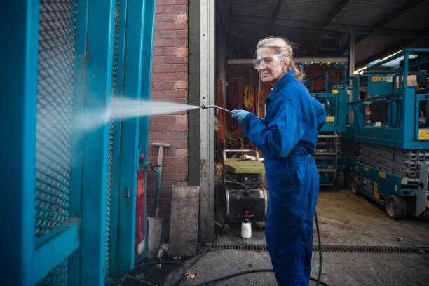 Best Pressure Washing Contractors  in Berryville, AR